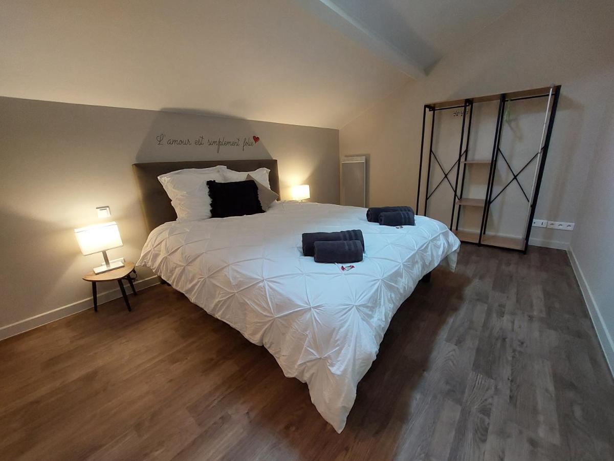 "Le Petit Bonheur" Gite Van 4 Tot 12 Personen Met Prive Vijver Van 2Ha Maisonnais-Sur-Tardoire Екстериор снимка